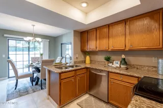 Photo #5: 6398180 Listing 