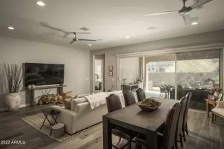 Photo #6: 6398187 Listing 