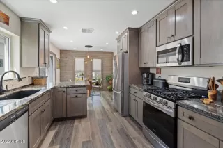 Photo #2: 6398270 Listing