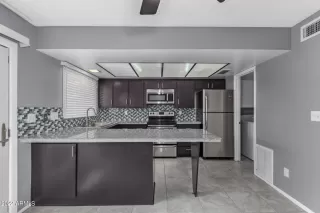 Photo #6: 6398430 Listing