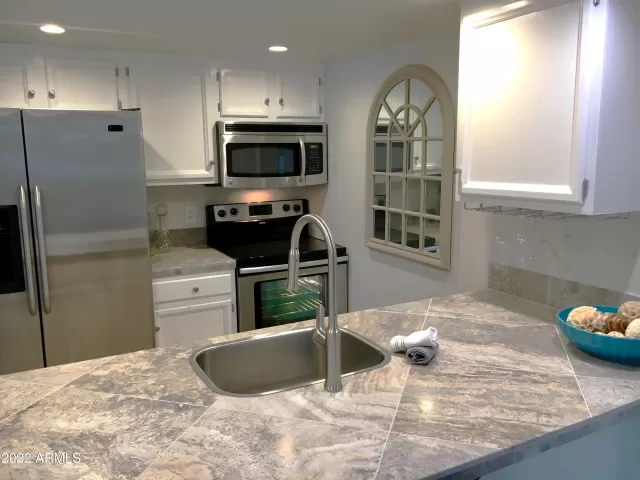 MLS: 6398538 Condo For Sale