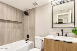 Photo #3: 6398619 Listing 