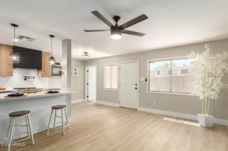 Photo #5: 6398619 Listing 