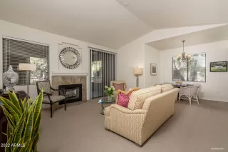 Photo #6: 6398803 Listing