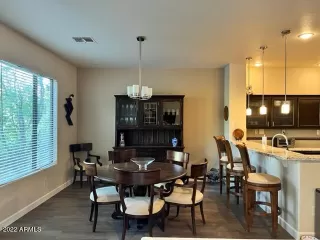 Photo #4: 6398826 Listing 