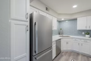 Photo #5: 6398982 Listing