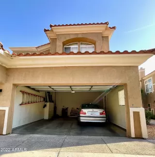 Photo #3: 6398996 Listing