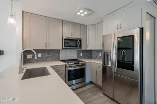 Photo #4: 6399012 Listing