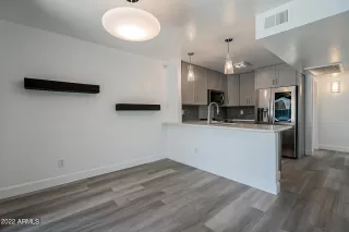 Photo #6: 6399012 Listing