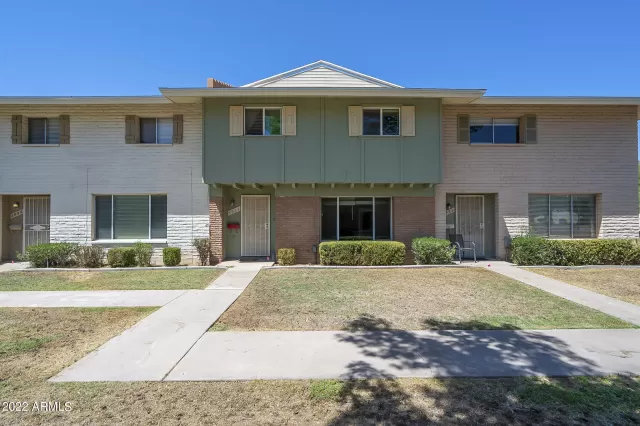 MLS: 6399013 Condo For Sale