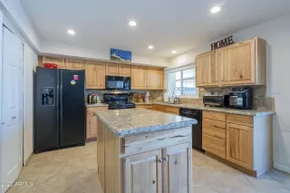 Photo #1: 6399013 Listing