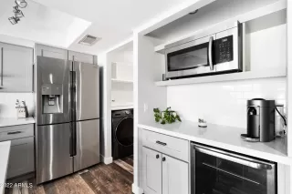 Photo #2: 6399020 Listing