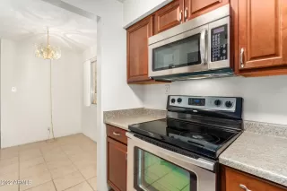 Photo #2: 6399104 Listing