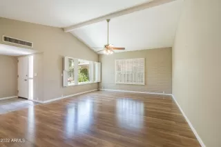 Photo #5: 6399438 Listing 