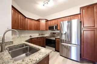 Photo #2: 6399485 Listing