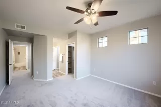 Photo #4: 6399485 Listing