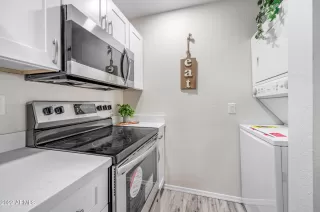 Photo #5: 6399671 Listing 