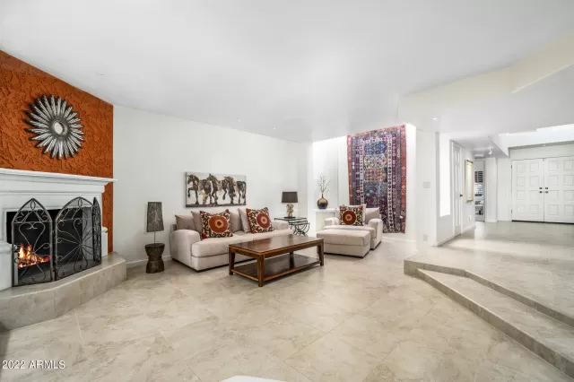 MLS: 6400397 Condo For Sale