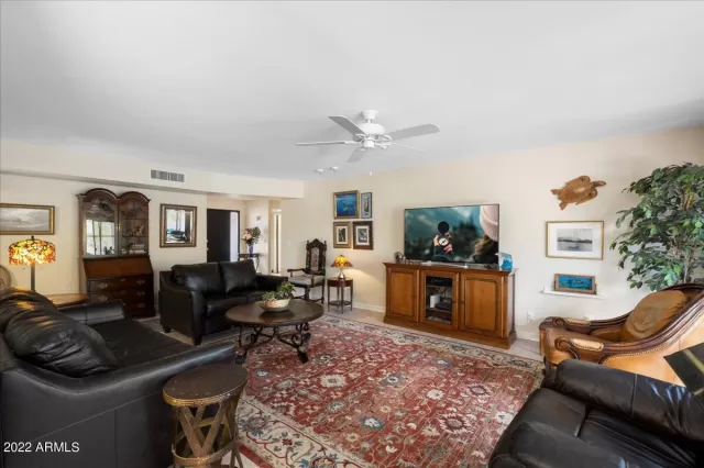 MLS: 6400606 Condo For Sale