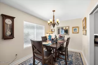 Photo #5: 6400606 Listing