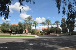 Photo #4: 6400649 Listing 