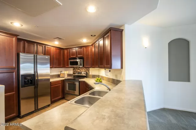 MLS: 6400698 Condo For Sale