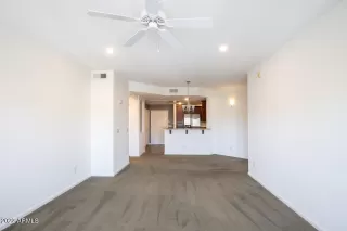 Photo #2: 6400698 Listing 