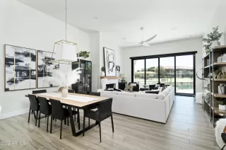 Photo #4: 6400711 Listing