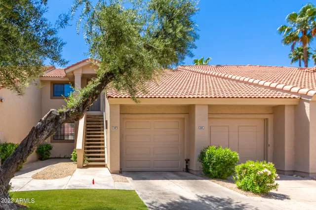 MLS: 6401023 Condo For Sale