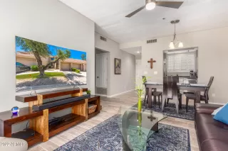 Photo #4: 6401023 Listing