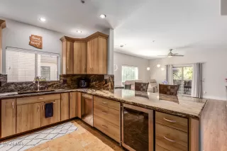 Photo #1: 6401414 Listing