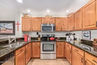 Photo #3: 6401534 Listing 