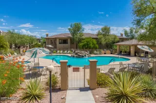 Photo #5: 6401534 Listing 