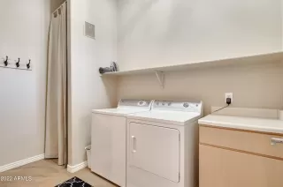 Photo #5: 6401581 Listing