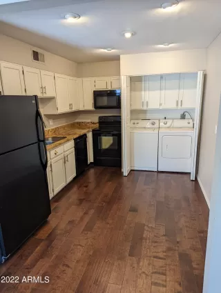 Photo #2: 6401649 Listing 