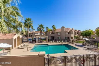 Photo #4: 6401729 Listing