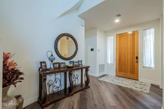 Photo #5: 6402094 Listing