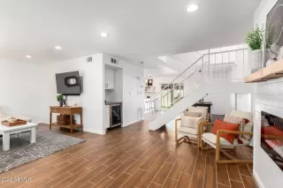 Photo #5: 6402160 Listing
