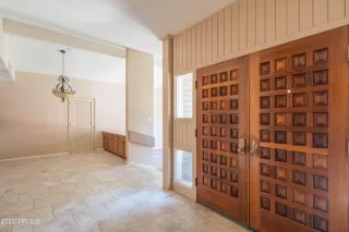 Photo #5: 6402322 Listing