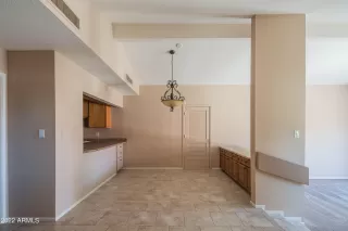 Photo #6: 6402322 Listing