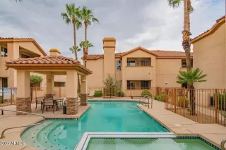 Photo #3: 6402356 Listing