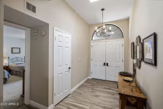 Photo #6: 6402951 Listing