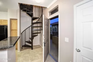 Photo #4: 6402979 Listing