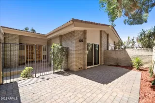 Photo #1: 6403020 Listing