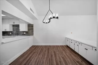 Photo #4: 6403020 Listing