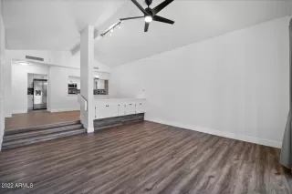 Photo #6: 6403020 Listing