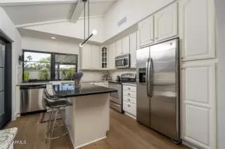 Photo #4: 6403034 Listing