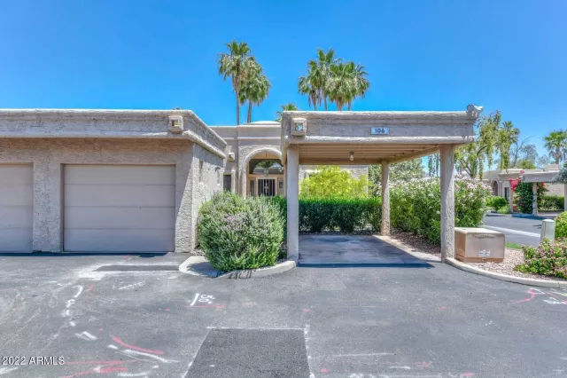 MLS: 6403042 Condo For Sale