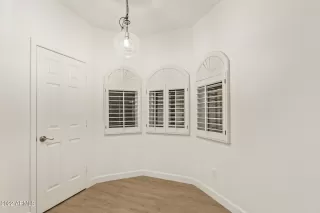 Photo #2: 6403147 Listing