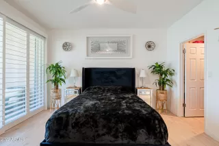 Photo #6: 6403669 Listing